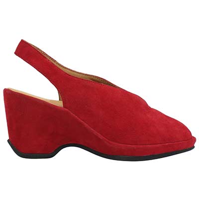 Right side view of Odetta Bright Red