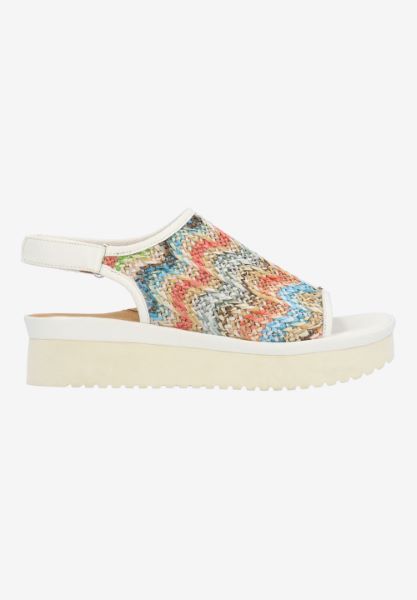 Right side view of Ashwin 