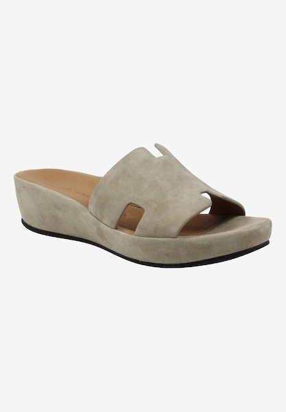 Front view of Catiana Taupe Kidsuede