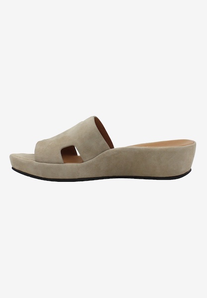 Left side view of Catiana Taupe Kidsuede