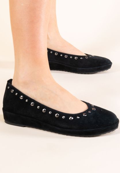 Lifestyle image of Cerenza BLACK KIDSUEDE