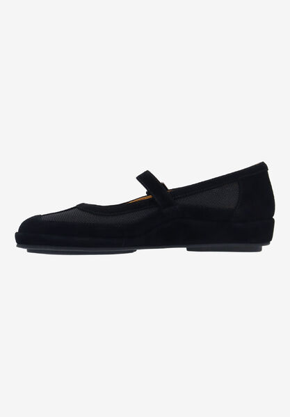 Left side view of Covessa BLACK KIDSUEDE/MESH