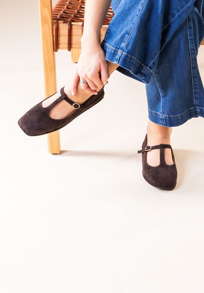 Lifestyle image of Fynara CHOCOLATE KIDSUEDE