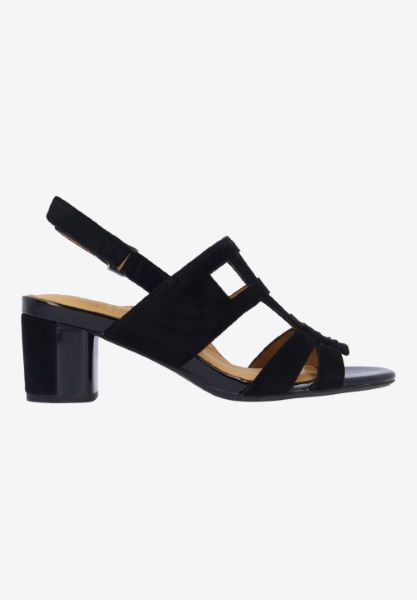 Right side view of Marise 