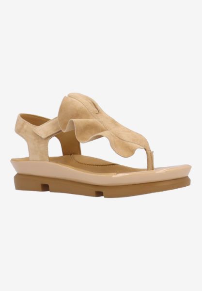 Front view of Vendala NUDE KIDSUEDE