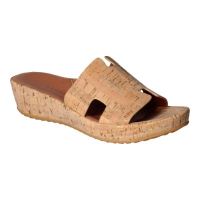 Front view of Catiana Natural/Gold Cork